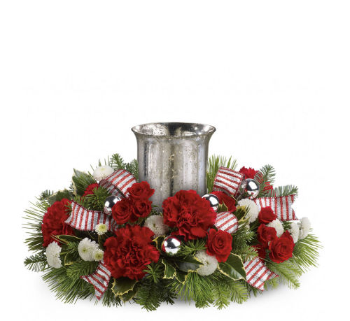 Teleflora's Holly Jolly Centerpiece